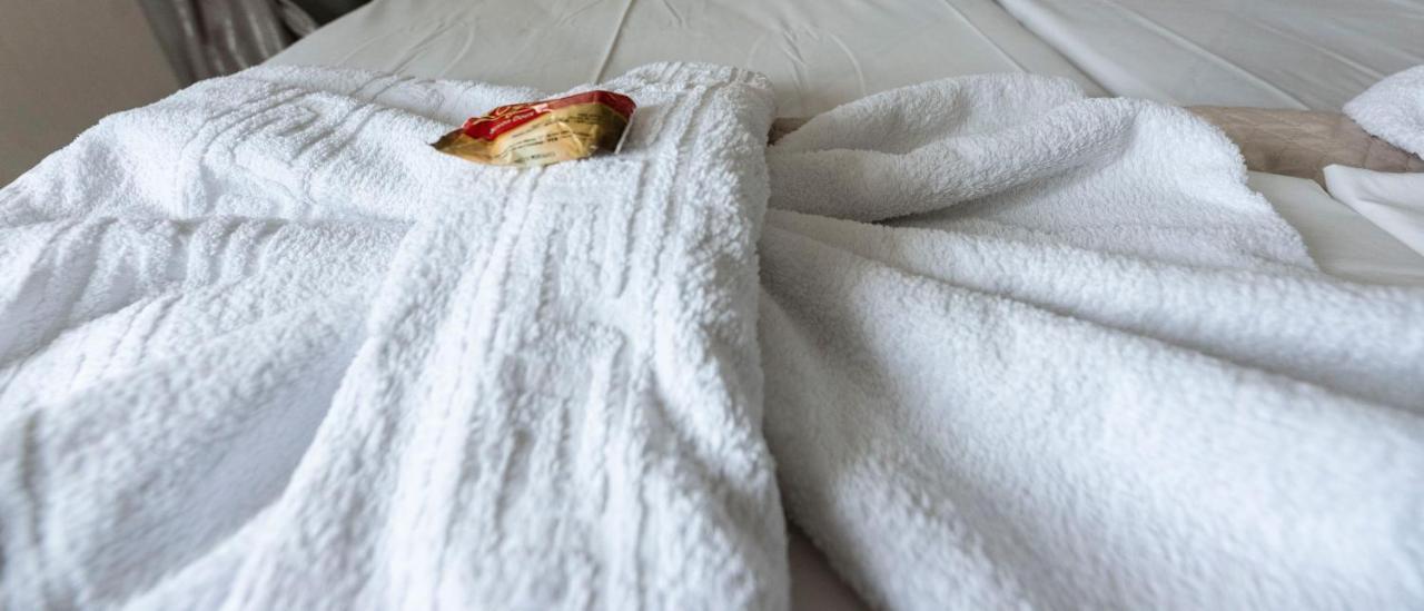 Helen Suites Herszonisszosz Kültér fotó